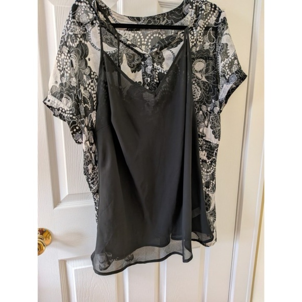 Apt‎ 9 Woman Black White Floral Paisley Smocked Waist V-Neck Blouse Plus Size 1X - Picture 8 of 10